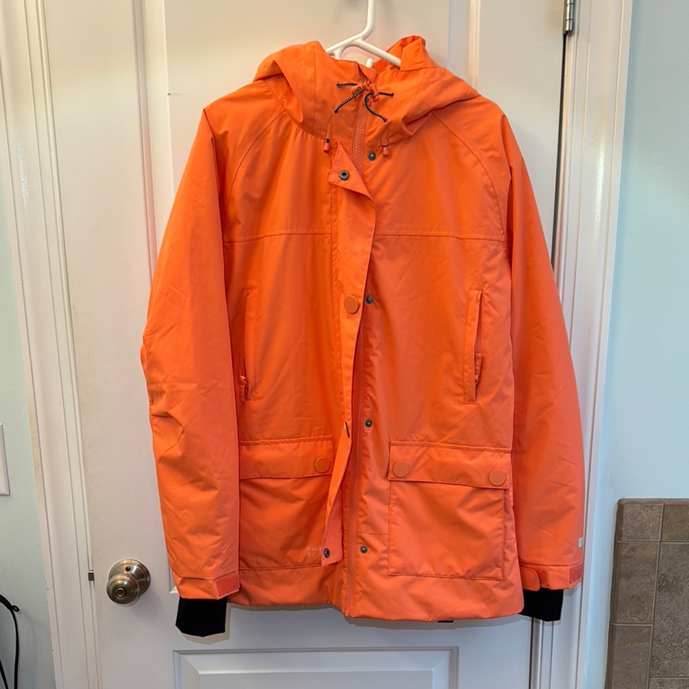 PWDR ROOM Women’s Ski Snowboard jacket. Insulated. Waterproof.